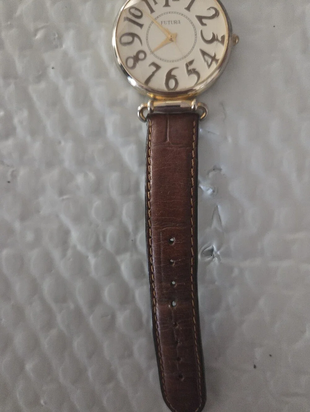 GLORIA VANDERBILT  Women's  Futura Quartz Watch BEVEL Crystal Leather Strap Runs
